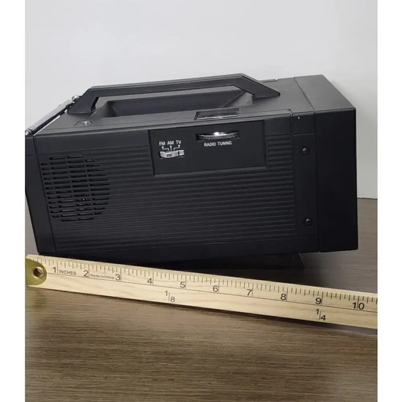 Avanti Portable TV AM FM Radio Combo with Box and Power Cable TVR-593 - Picture 9 of 11